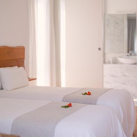 Hotel A Miranda Feás Екстериор снимка