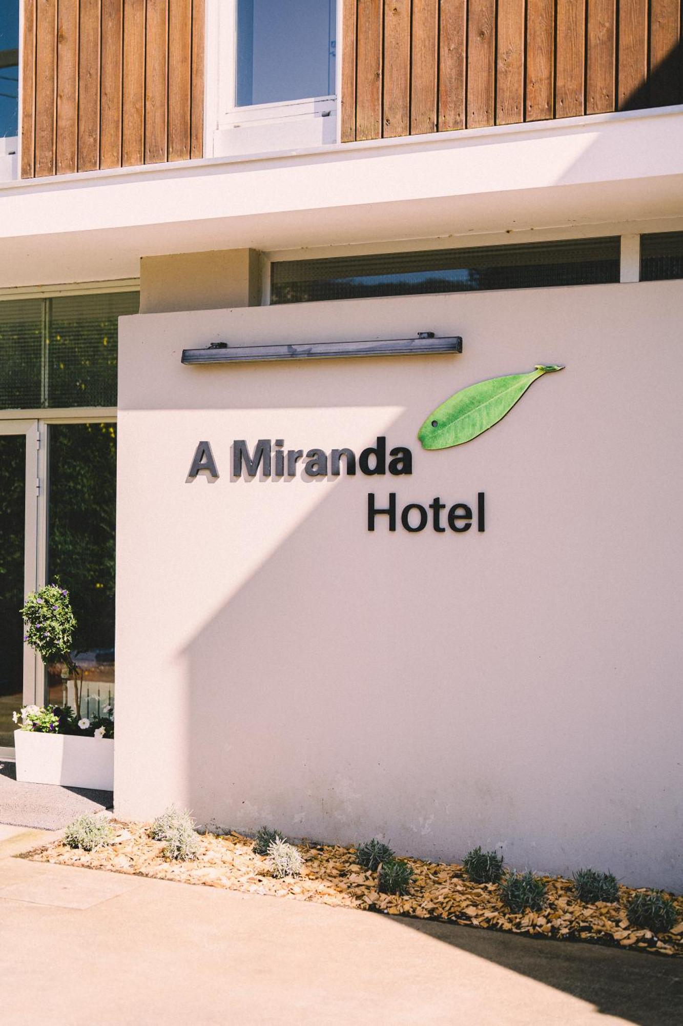 Hotel A Miranda Feás Екстериор снимка
